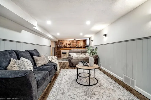 Additional image 30 of 103 Adair Ave