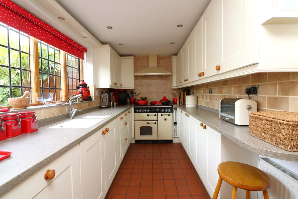 Additional image 6 of Loop Street, Sandwich