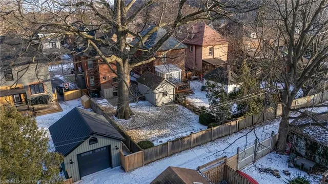 Additional image 50 of 206 Fairleigh Ave