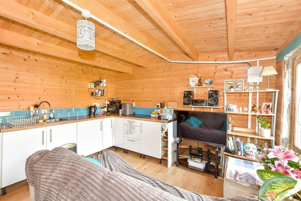 Additional image 7 of Hugin Avenue, Broadstairs, Kent