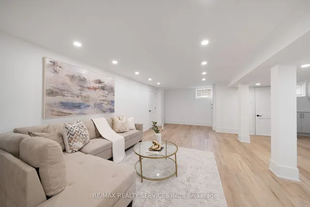 Additional image 40 of 1037 Wayne Pl