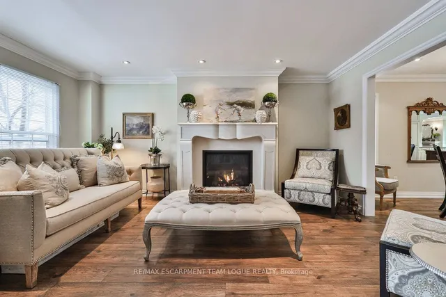 Additional image 4 of 2215 Vista Dr