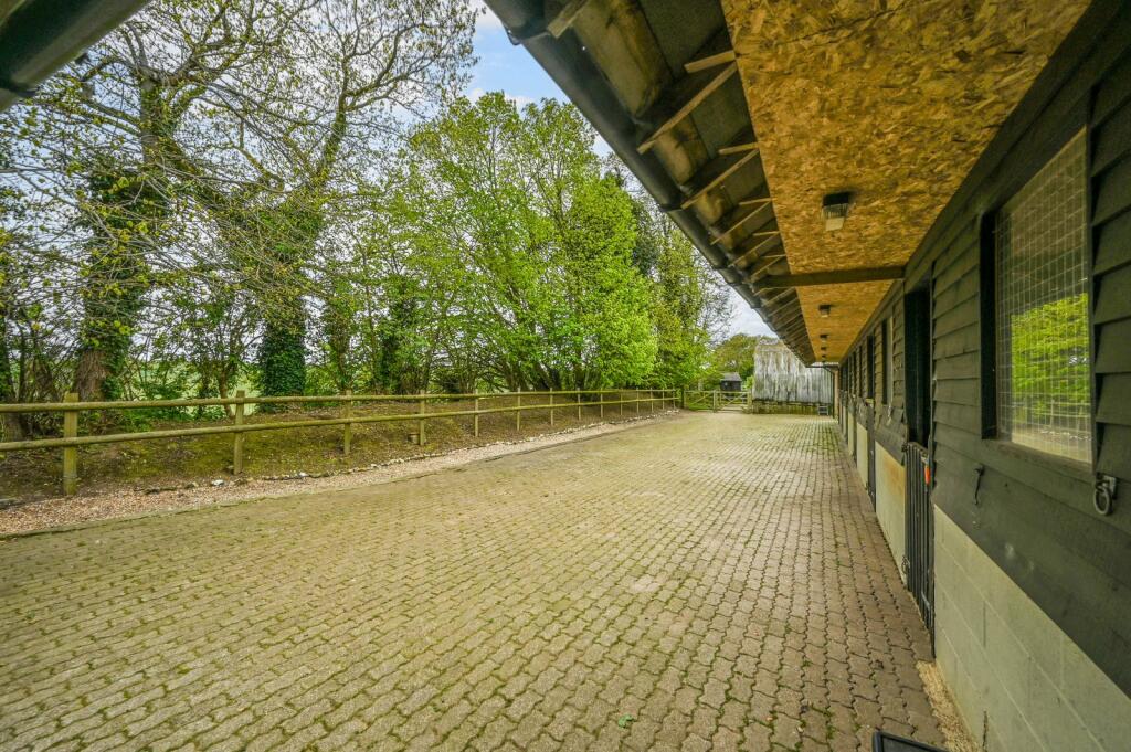 Additional image 41 of Pilgrims Cottages, Roman Road, West Studdal, Kent, CT15