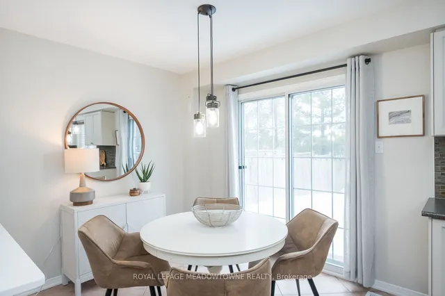 Additional image 9 of 249 Hadley Woods Terr