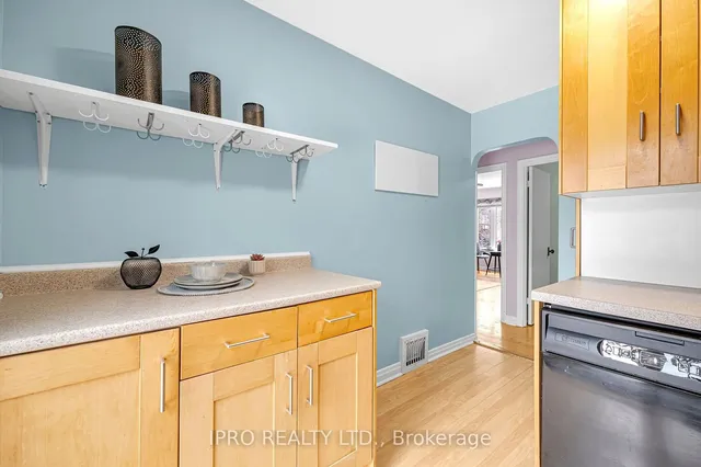 Additional image 13 of 179 Bond St