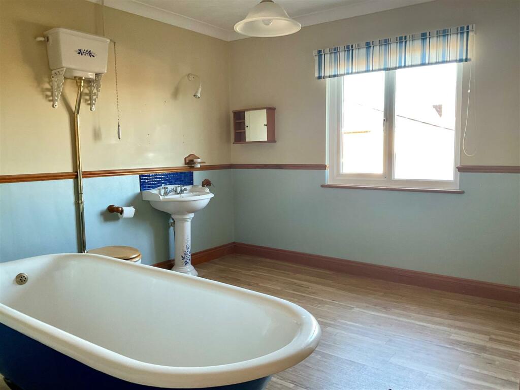 Additional image 10 of The Street, Guston, Dover