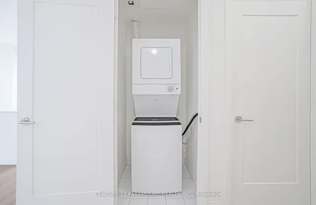 Additional image 23 of 509 Dundas St Unit 318