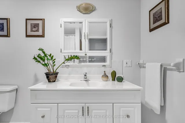 Additional image 29 of 771 Eversley Dr