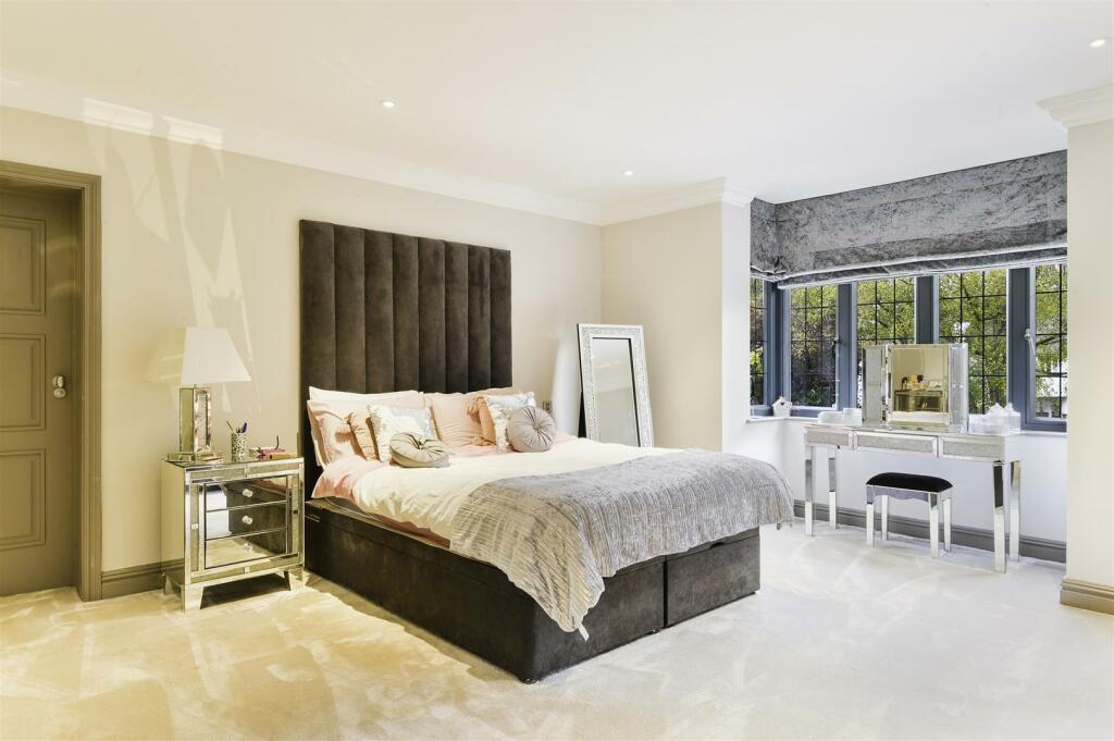 Additional image 23 of Woodcote Park Avenue, Purley