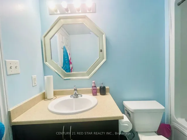 Additional image 11 of 1370 MAIN St Unit 204