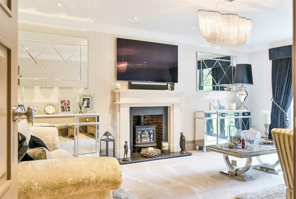 Additional image 15 of Woodcote Park Avenue, Purley