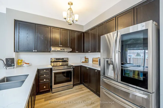 Additional image 19 of 743 Agnew Cres