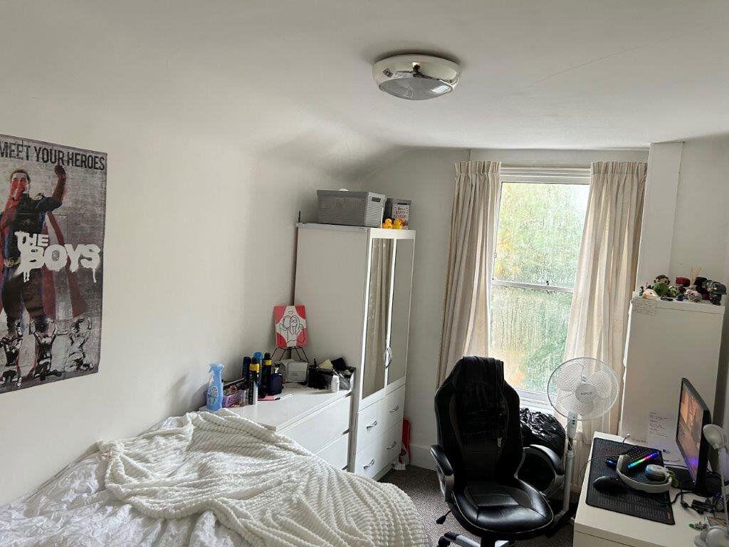 Additional image 30 of St Johns Lane, Canterbury Ref - 1205