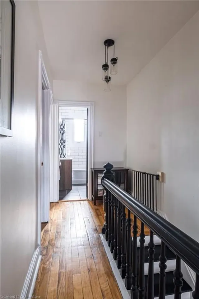 Additional image 28 of 134 Robert St