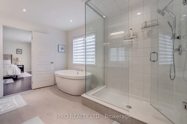 Additional image 34 of 692 Kennedy Circ