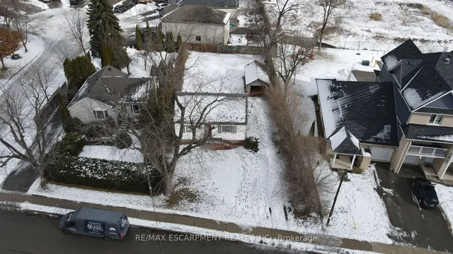 Additional image 10 of 1027 Glendor Ave