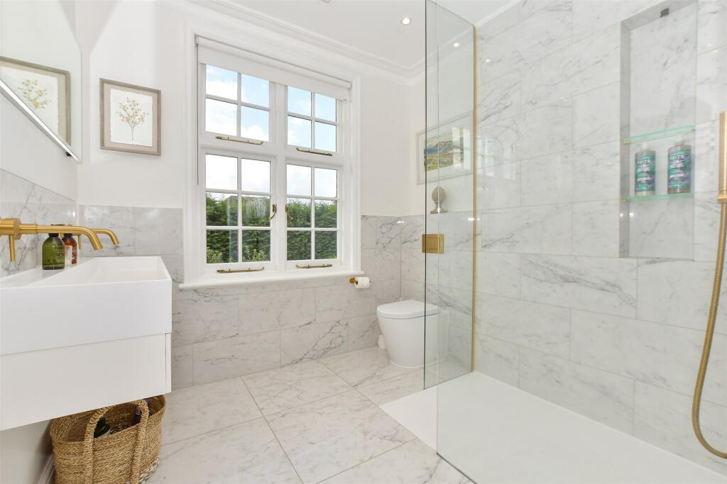 Additional image 15 of The Street, Woodnesborough, Sandwich, Kent