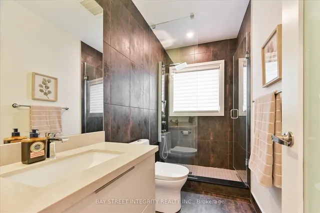 Additional image 18 of 1306 Amber Cres