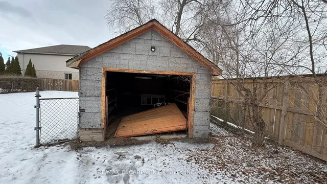 Additional image 15 of 1027 Glendor Ave