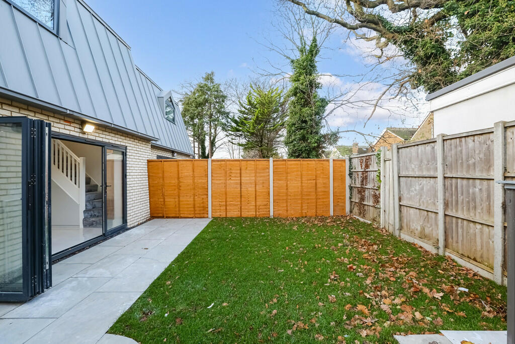 Additional image 12 of Dunheved Road North, Thornton Heath