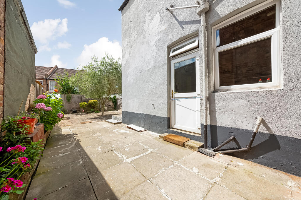 Additional image 16 of Melfort Road, Thornton Heath, CR7