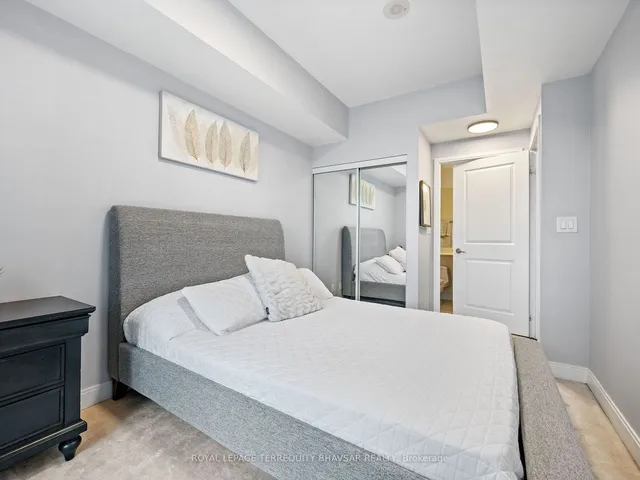 Additional image 23 of 80 Absolute Ave Unit 1705