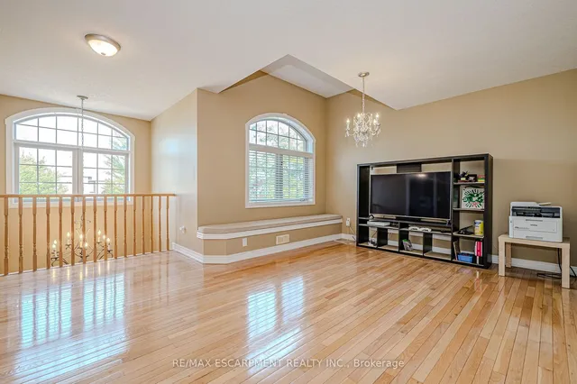 Additional image 20 of 76 Moorland Cres