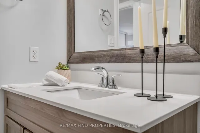 Additional image 39 of 2301 Derry Rd Unit 13