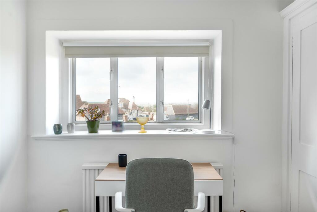 Additional image 17 of Princes Drive, Sandwich Bay, Sandwich