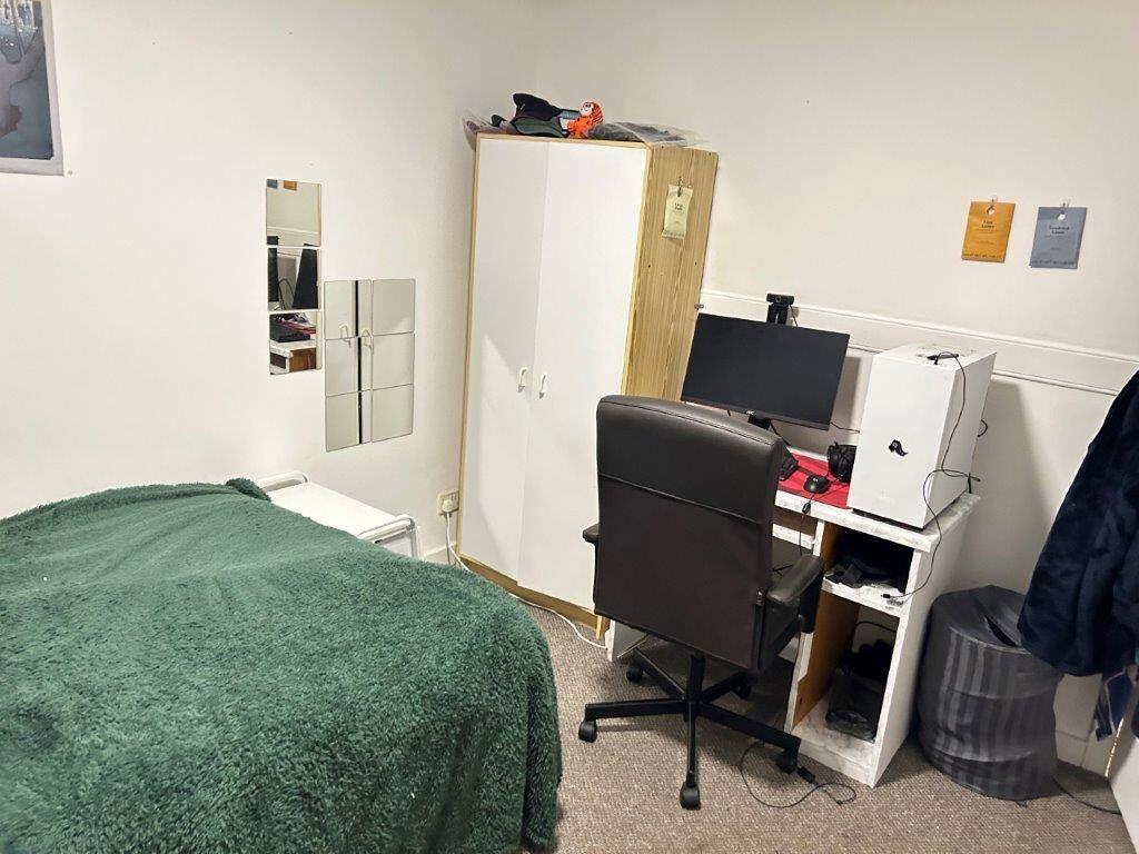 Additional image 24 of St Johns Lane, Canterbury Ref - 1205