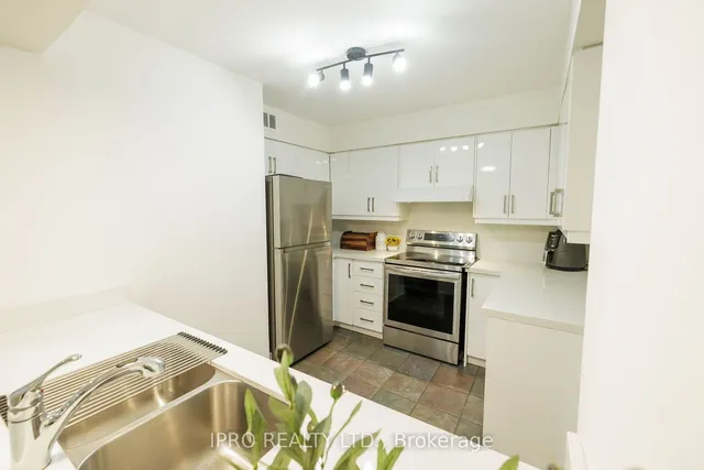 Additional image 10 of 50 Eglinton Ave Unit 408