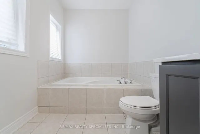 Additional image 19 of 12 Bosworth St