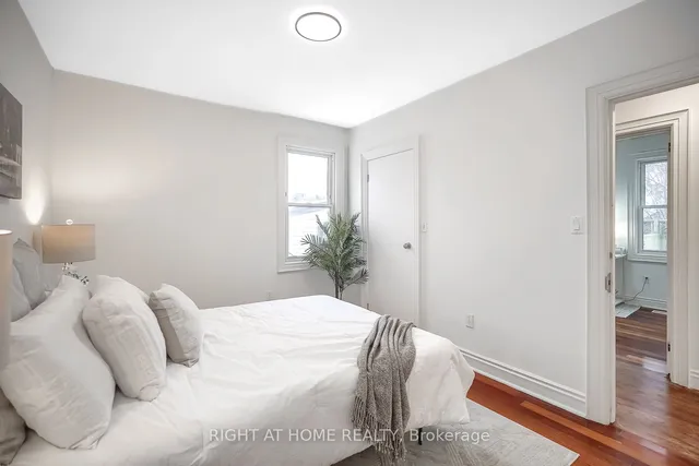 Additional image 28 of 108 King St