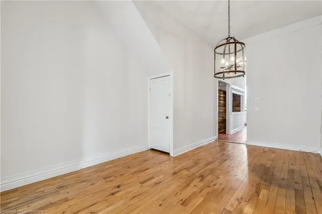 Additional image 16 of 197 King St