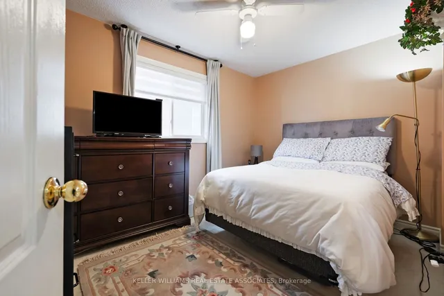 Additional image 22 of 728 Spanish Moss Tr