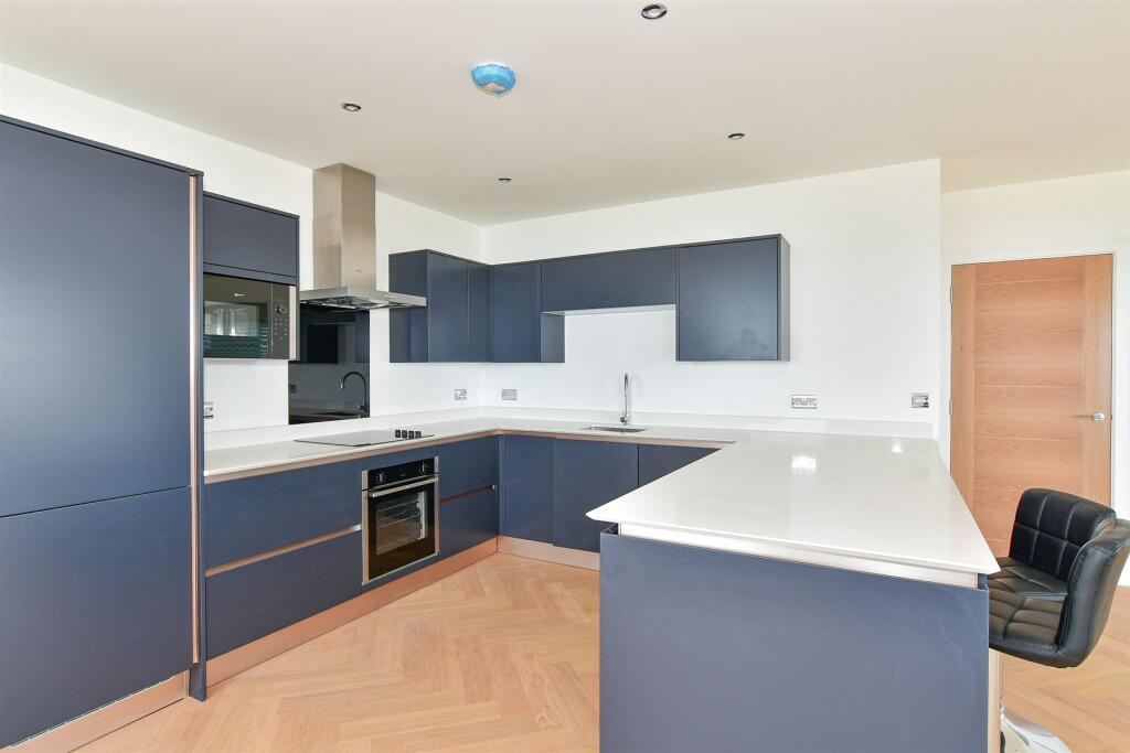 Additional image 4 of Ocean View, Fitzroy Avenue, Broadstairs, Kent