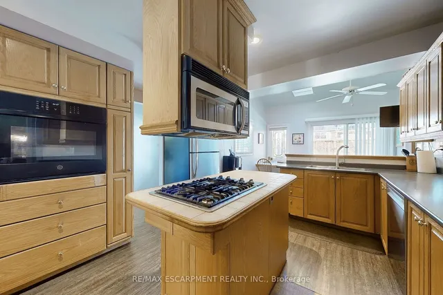 Additional image 14 of 3059 Centennial Dr