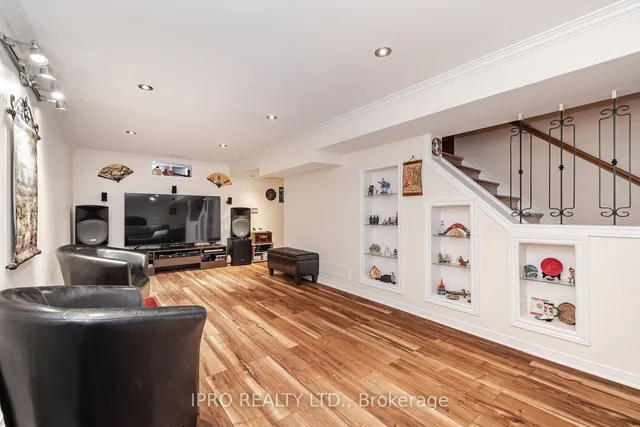 Additional image 31 of 1615 Sir Monty's Dr