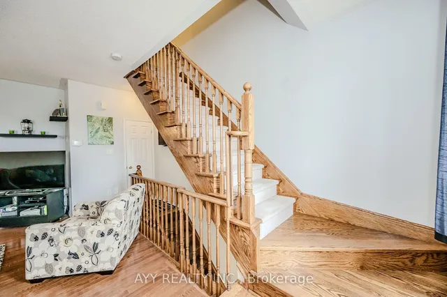 Additional image 13 of 47 Glenashton Dr Unit 4