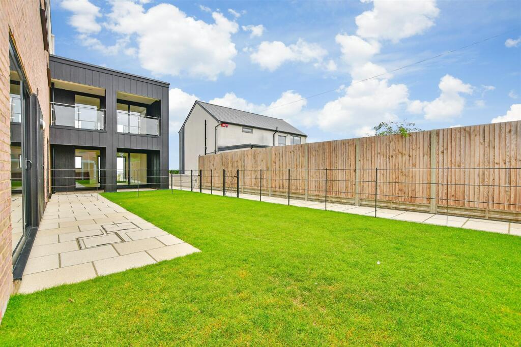 Additional image 11 of Ocean View, Fitzroy Avenue, Broadstairs, Kent