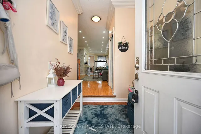 Additional image 3 of 918 Khan Cres