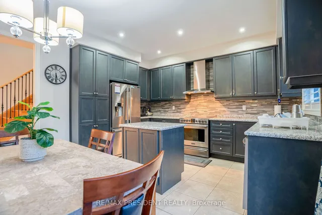 Additional image 17 of 16 Pinedale Ave