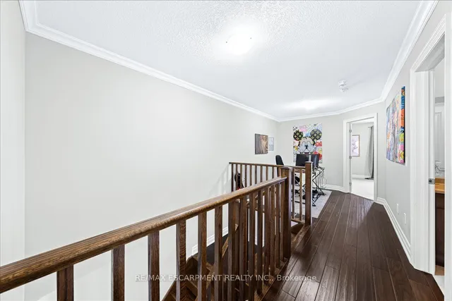 Additional image 20 of 75 Southshore Cres