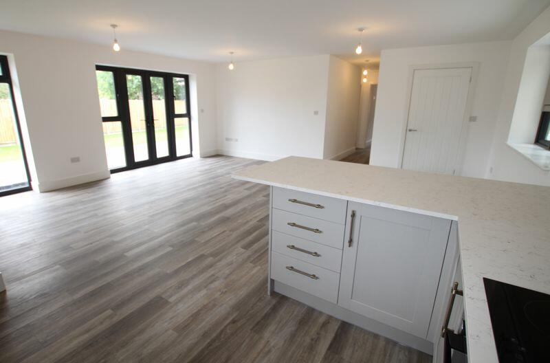 Additional image 9 of Walmer