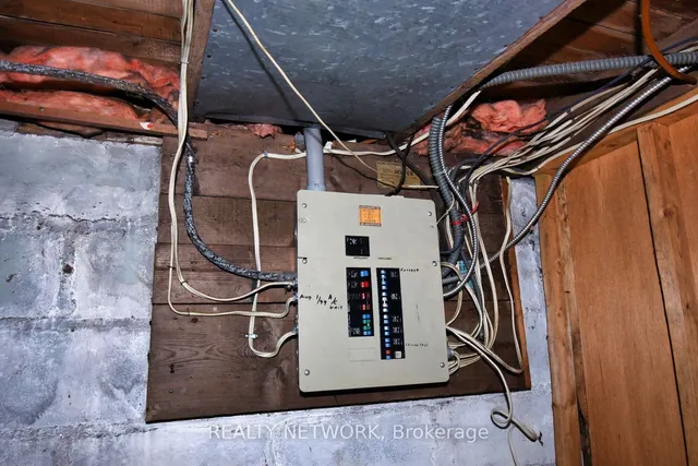 Additional image 22 of 17 Craigroyston Rd