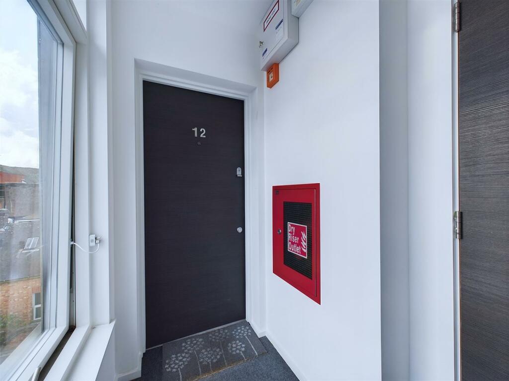 Additional image 12 of Whytecliffe Road South, Purley