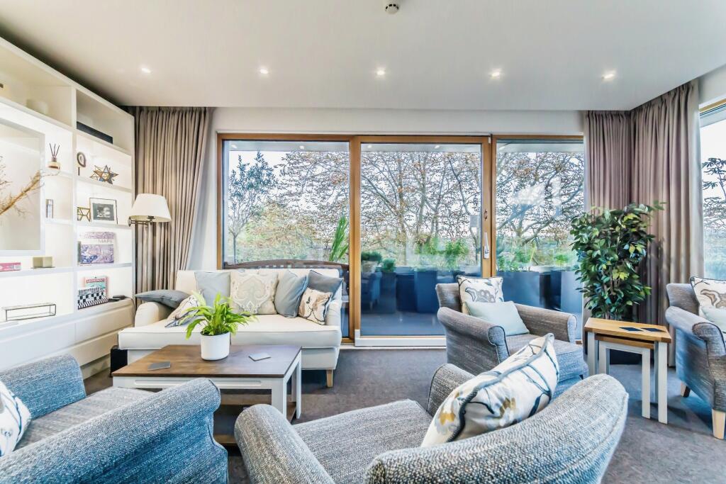 Additional image 16 of Brighton Road, Purley, Surrey, CR8