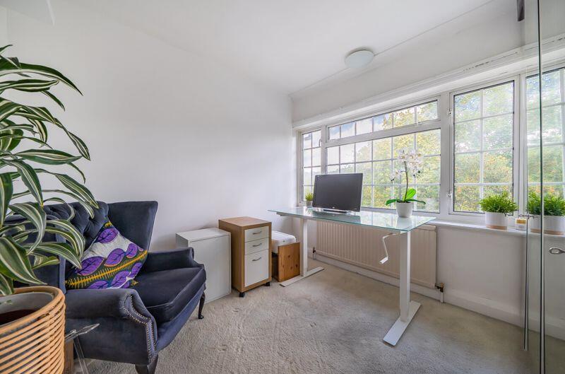 Additional image 19 of Barn Crescent, Riddlesdown, Purley