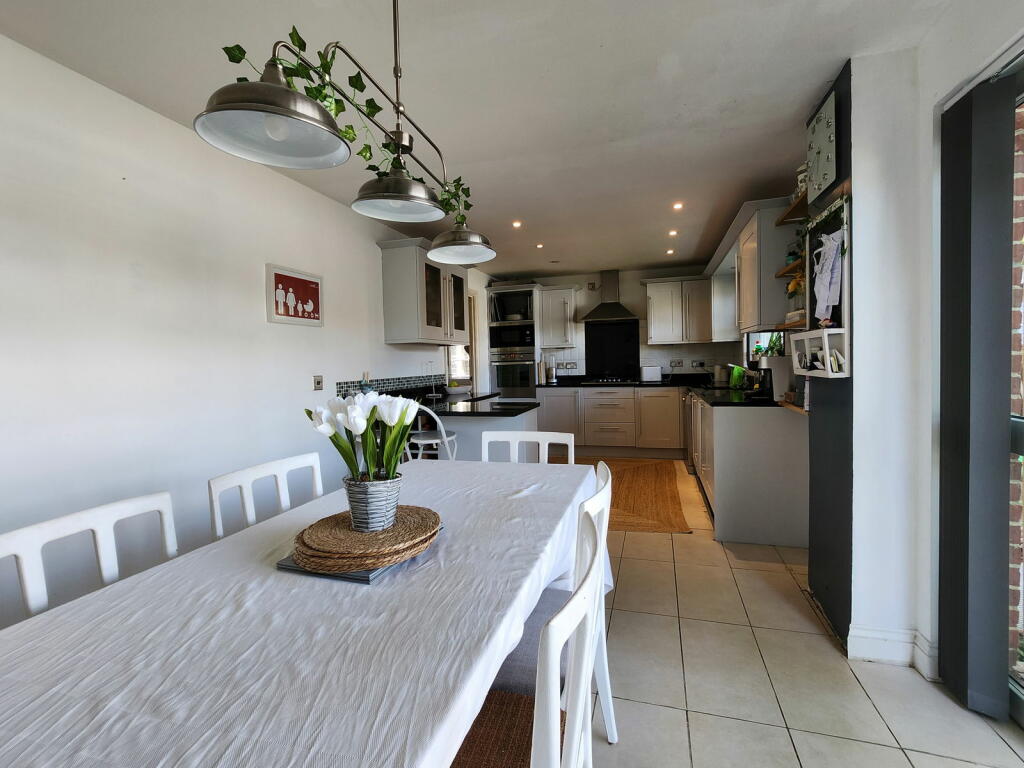 Additional image 14 of Selwyn Drive, Broadstairs, CT10 2SW