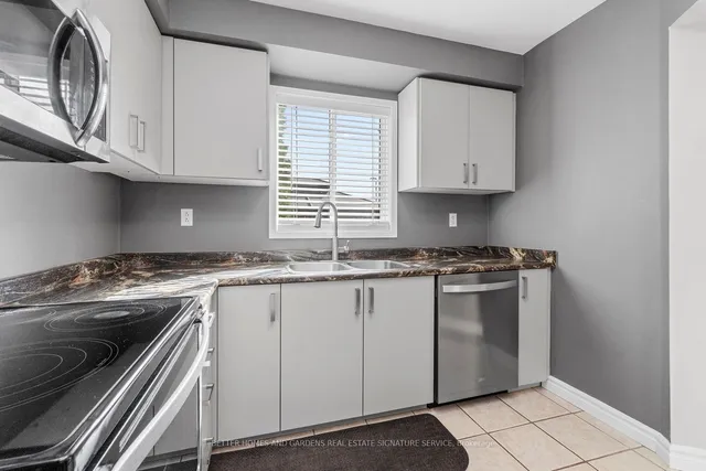 Additional image 25 of 5140 Lampman Ave